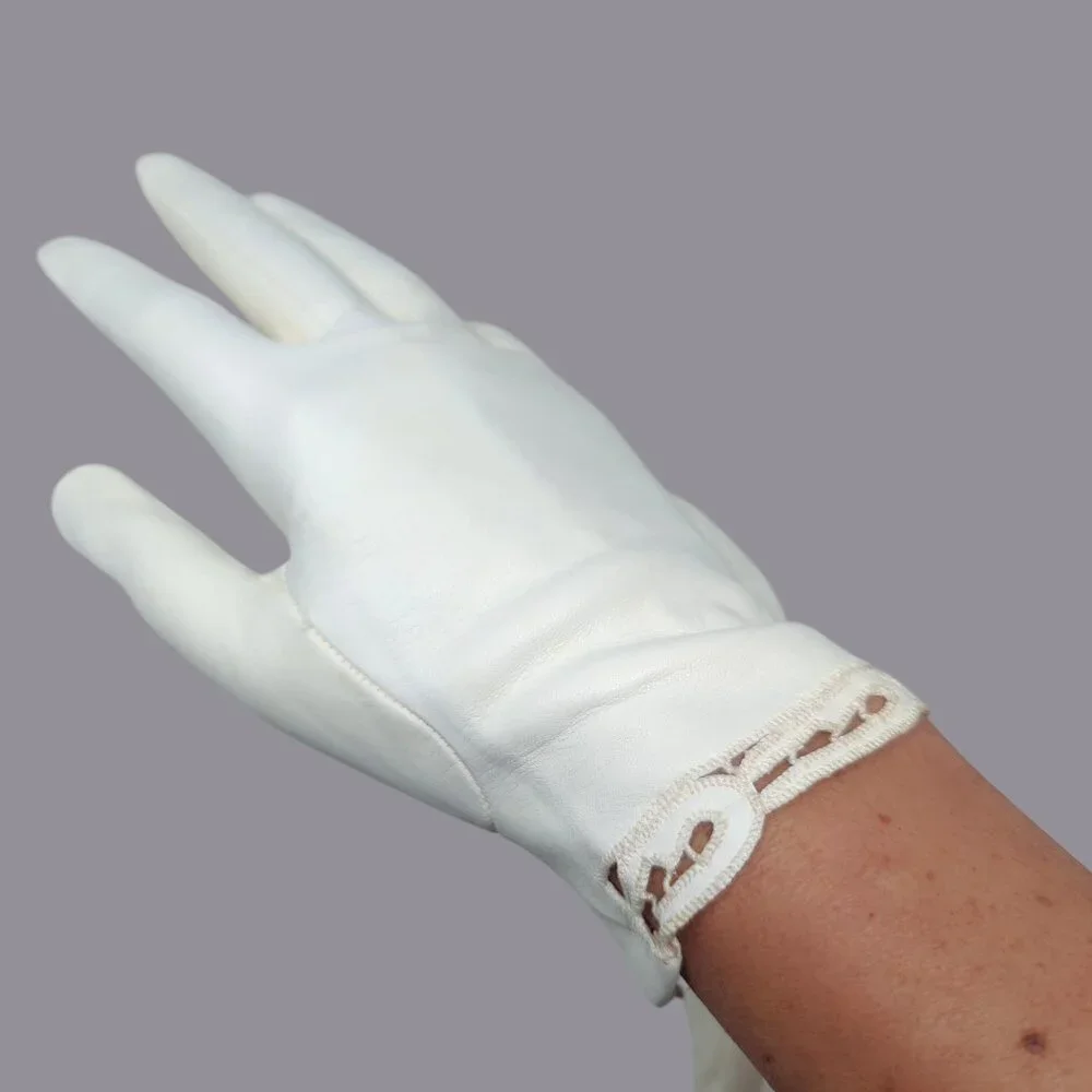 Vintage Antique Leather Gloves White Wrist Lace